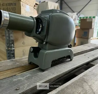 LEITZ WETZLAR PRADO diaprojector – kavel bij Belga Veilingen