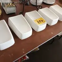 Vintage wandlampen in melkglas. 5 stuks – kavel bij BOPA Auctions, Hooglede