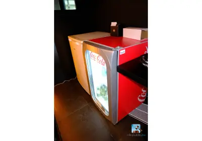 Set huishoudelijke apparaten (zonder inhoud) – kavel bij Clicpublic, Liege