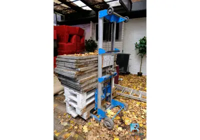Mechanische stapelaar – kavel bij Clicpublic