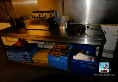 Verscheidenheid aan HoReCa-apparatuur – kavel bij Clicpublic