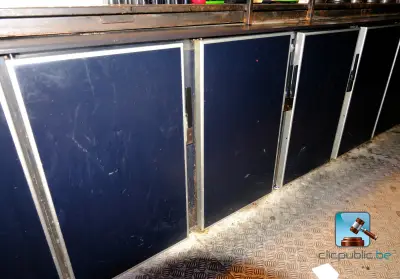 Koelkast met bar en 4 deuren – kavel bij Clicpublic