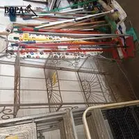 Metalen tuinrek voor bloempotten – kavel bij BOPA Auctions, Hooglede
