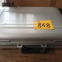 Aluminium aktetas Zero Halliburton – kavel bij BOPA Auctions, Hooglede