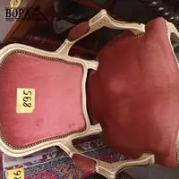 Roze armstoel Louis XV – kavel bij BOPA Auctions, Hooglede