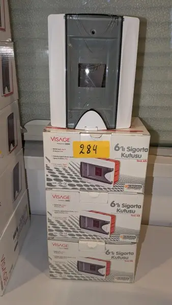 3 VISAGE-zekeringkasten met 6 modules – kavel bij Auctionline, Anderlecht