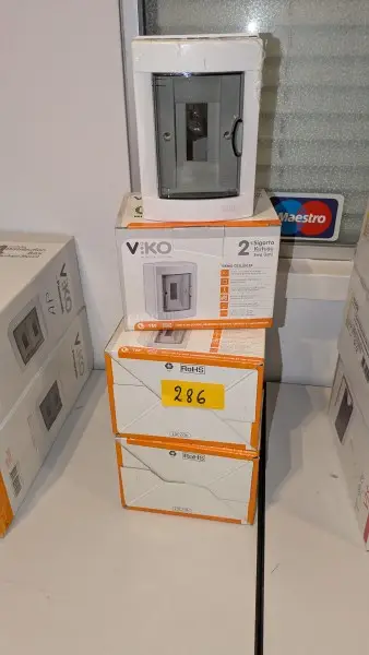 5 VIKO-zekeringkasten met 2 modules – kavel bij Auctionline, Anderlecht