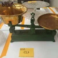 Weegschaal – kavel bij BOPA Auctions, Tielt