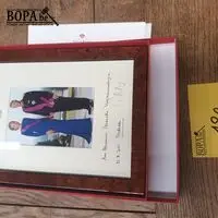 Foto koningshuis gesigneerd – kavel bij BOPA Auctions, Tielt