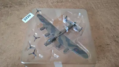 Modelvliegtuig Avro Lancaster - IXO / Altaya – kavel bij Goeiendeal