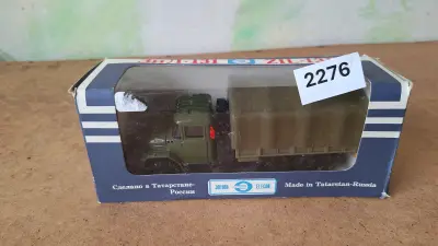 Elecon schaalmodel ZIL-131 militaire vrachtwagen – kavel bij Goeiendeal