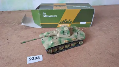 Solido Hachette schaalmodel Panther tank in camouflagekleuren – kavel bij Goeiendeal