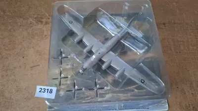 Miniatuurmodel Amerikaans bommenwerpervliegtuig B-29 Superfortress in blisterverpakking – kavel bij Goeiendeal