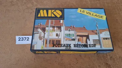 MKD, Le Village Poteaux Beton EDF betonpalen – kavel bij Goeiendeal