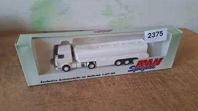 AMW Spezial, Witte tankwagen model – kavel bij Goeiendeal