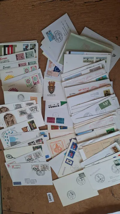 Duitse postzegels, Grote partij diverse enveloppen en postkaarten met stempels – kavel bij Goeiendeal