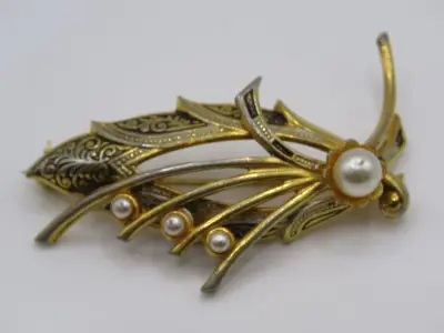 Vintage Toledo Broche met Parels – kavel bij De Kringwinkel, Diest