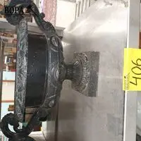 Tuinvaas in gietijzer – kavel bij BOPA Auctions, Tielt