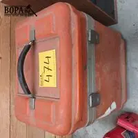Ammann lasertoestel in koffer – kavel bij BOPA Auctions, Tielt