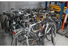 lot herenfietsen en mountainfbikes – kavel bij Desvo Veilingen, Oudenburg Stad Oudenburg- Opruiming Stad