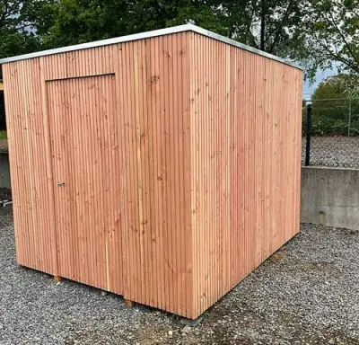 Tuinhuis tripel, afm 295x250 x 240 cm hoog – kavel bij Belga Veilingen, Lummen