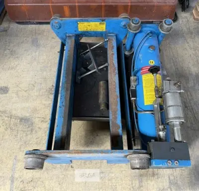 Hydraulische autohefbrug/putkrik Slift – kavel bij Belga Veilingen, Zonhoven