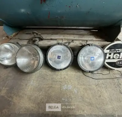 Vintage Hella verstralers en mistlampen (4x) – kavel bij Belga Veilingen, Zonhoven