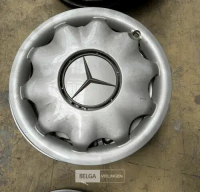 5x Sierdeksel Mercedes – kavel bij Belga Veilingen, Zonhoven