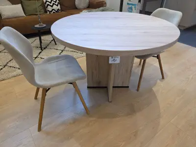 Keukentafel met 2 stoelen Ixina – kavel bij Auctim, Waterloo