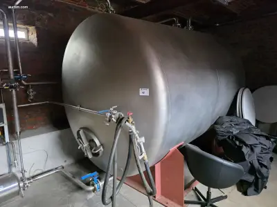 Inox opslagtank – kavel bij Auctim, Fexhe Le Haut Clocher