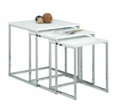 Bijzet tafel – kavel bij Belga Veilingen, Balen