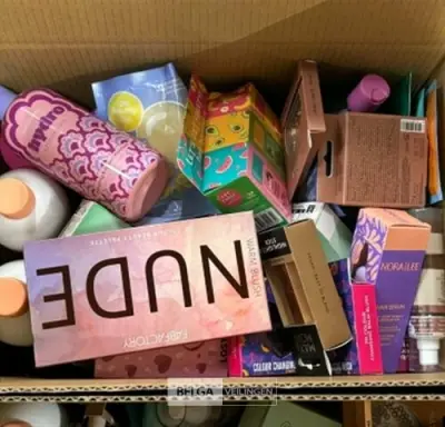Cosmetica en verzorgingspakket – kavel bij Belga Veilingen, Balen