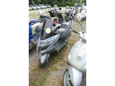 1 Moped Kymco G-Dink / Bastlerfahrzeug – kavel bij Zoll-Auktion, Wandlitz