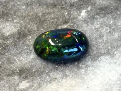 Black opal - 7.83 carat Natuurlijke Black opal – kavel bij Onlineveilingmeester