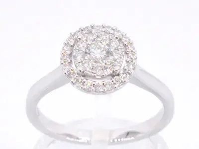 Witgouden entourage ring vol gezet met diamanten – kavel bij Onlineveilingmeester