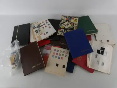 Verzameling postzegels met albums en losse postzegels – kavel bij De Kringwinkel, Heverlee
