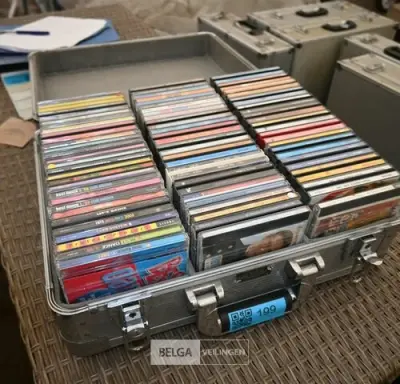 Flightcase met CD's – kavel bij Belga Veilingen, Retie