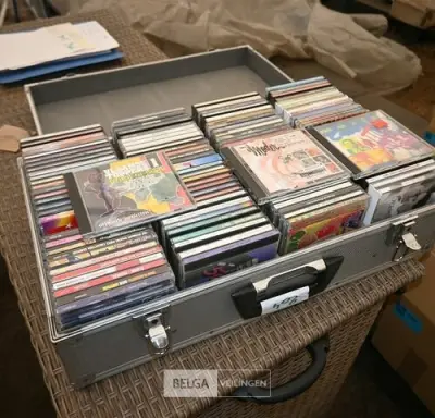 Flightcase met CD's – kavel bij Belga Veilingen, Retie