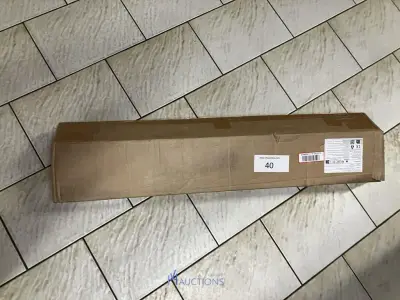 Kledingrek – kavel bij VH Auctions