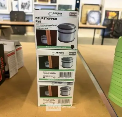 Lot van deurstoppers en dichtingsstrips – kavel bij Belga Veilingen