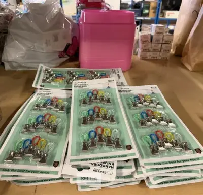 Partij handdoekknijpers (30x) – kavel bij Belga Veilingen