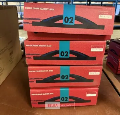 Lot van 4x Moshi telefoonhandset – kavel bij Belga Veilingen