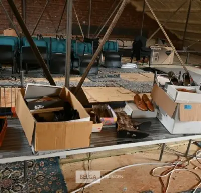 Partij diverse NIEUWE damesschoenen en laarzen – kavel bij Belga Veilingen, Hasselt