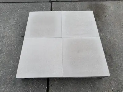61,20 M2 Betontegel Greige 60x60x3 Cm – kavel bij XL Auctions
