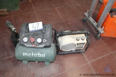 Compressor Metabo, 8 bar, 6 L, 97 dB. Werking niet gekend. plus werfradio USBOX – kavel bij Appelboom