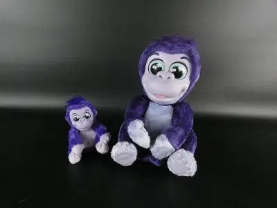 Set van 2 interactieve pluchen knuffelaapjes - Goliath – kavel bij De Kringwinkel, Heverlee