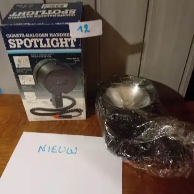 Handheld schijnwerper Quartz-Halogen Spotlight, nieuw (Lot: 12) – kavel bij Goeiendeal, Lommel