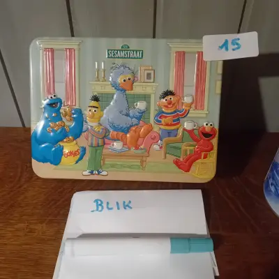 Voorraadblik met Sesamstraat-opdruk (Lot: 15) – kavel bij Goeiendeal, Lommel