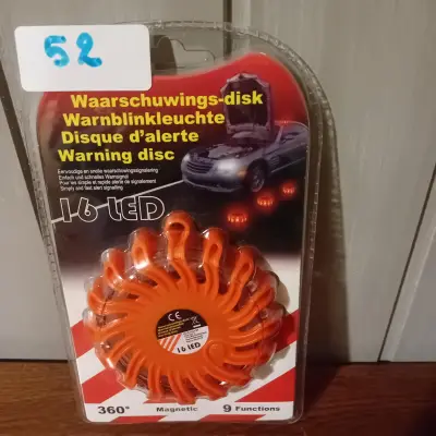 16-delige LED-waarschuwingsschijf met magneet en 9 functies, rondom stralend (Lot: 52) – kavel bij Goeiendeal, Lommel