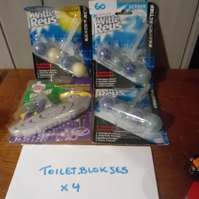 4 stuks toiletblokjes, waaronder de merken Witte Reus en WC Eend (Lot: 60) – kavel bij Goeiendeal, Lommel
